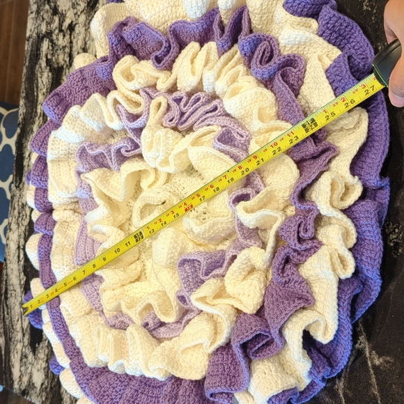 Doll Dress Vintage Handmade Layered/Tiered  Crochet. Doll not included! - Picture 6 of 10